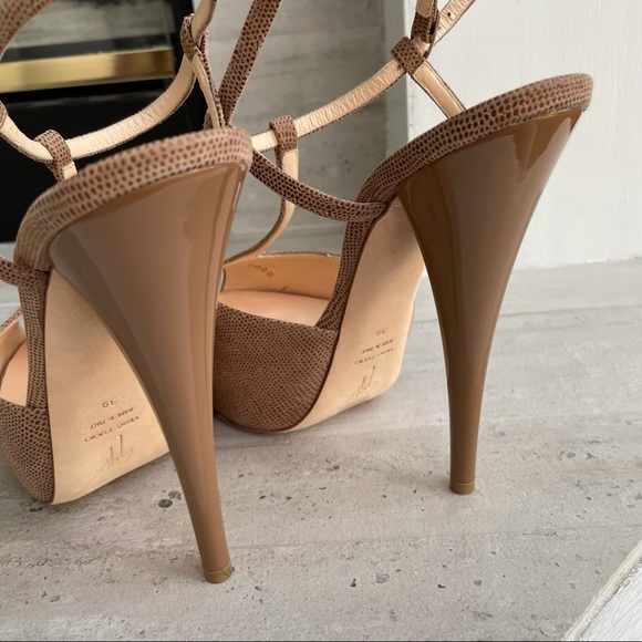 Giuseppe Zanotti Beige Pebbled Heels - Picture 4 of 11